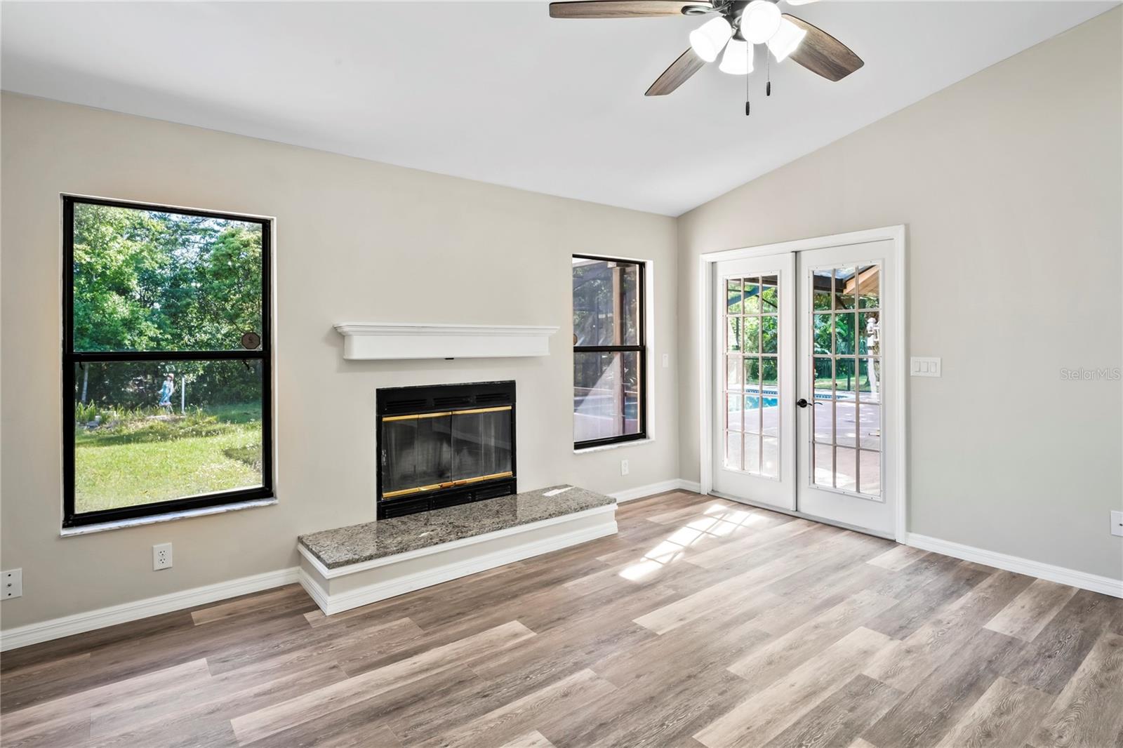 4287 SURFSIDE CIR