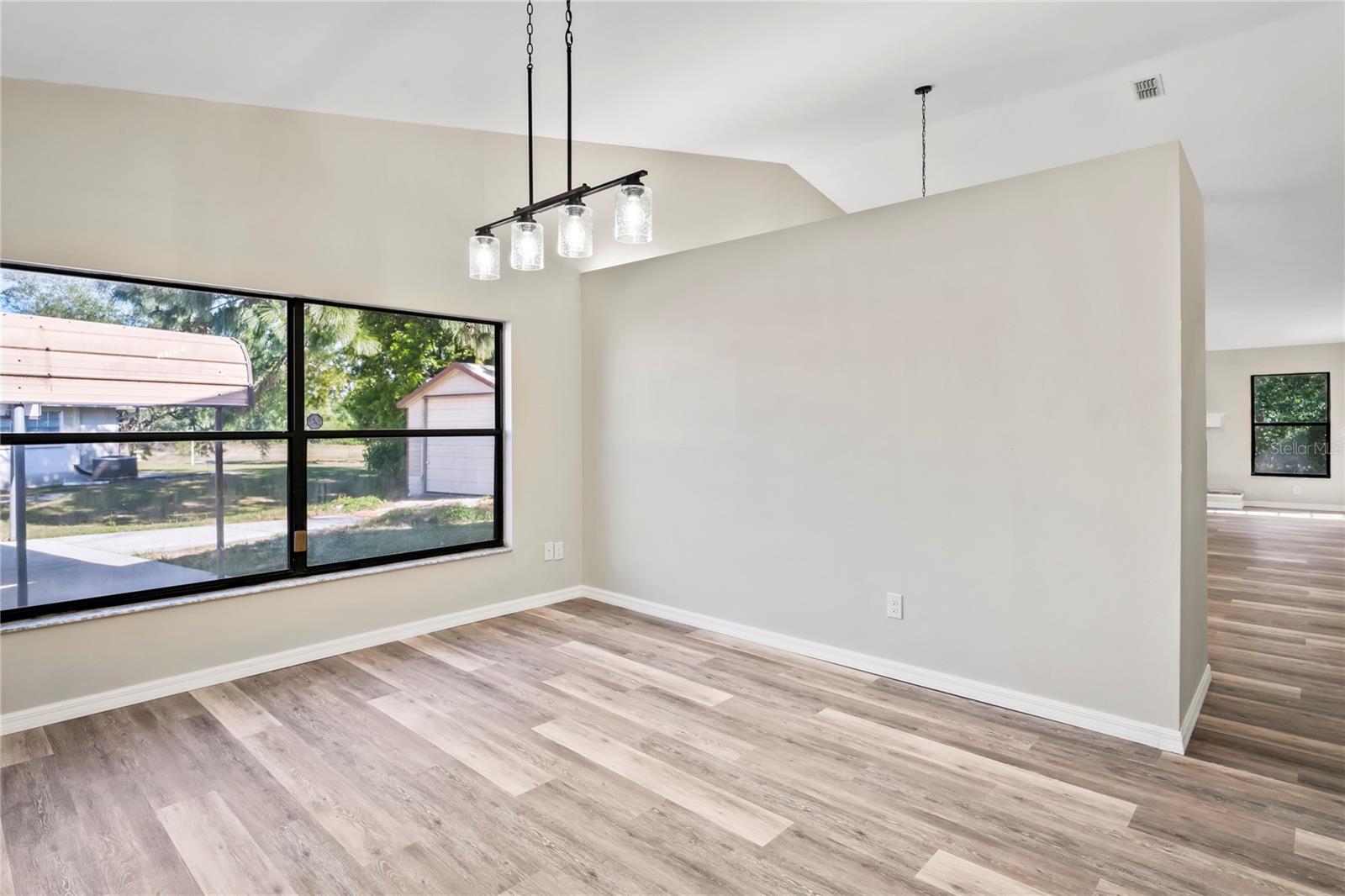4287 SURFSIDE CIR
