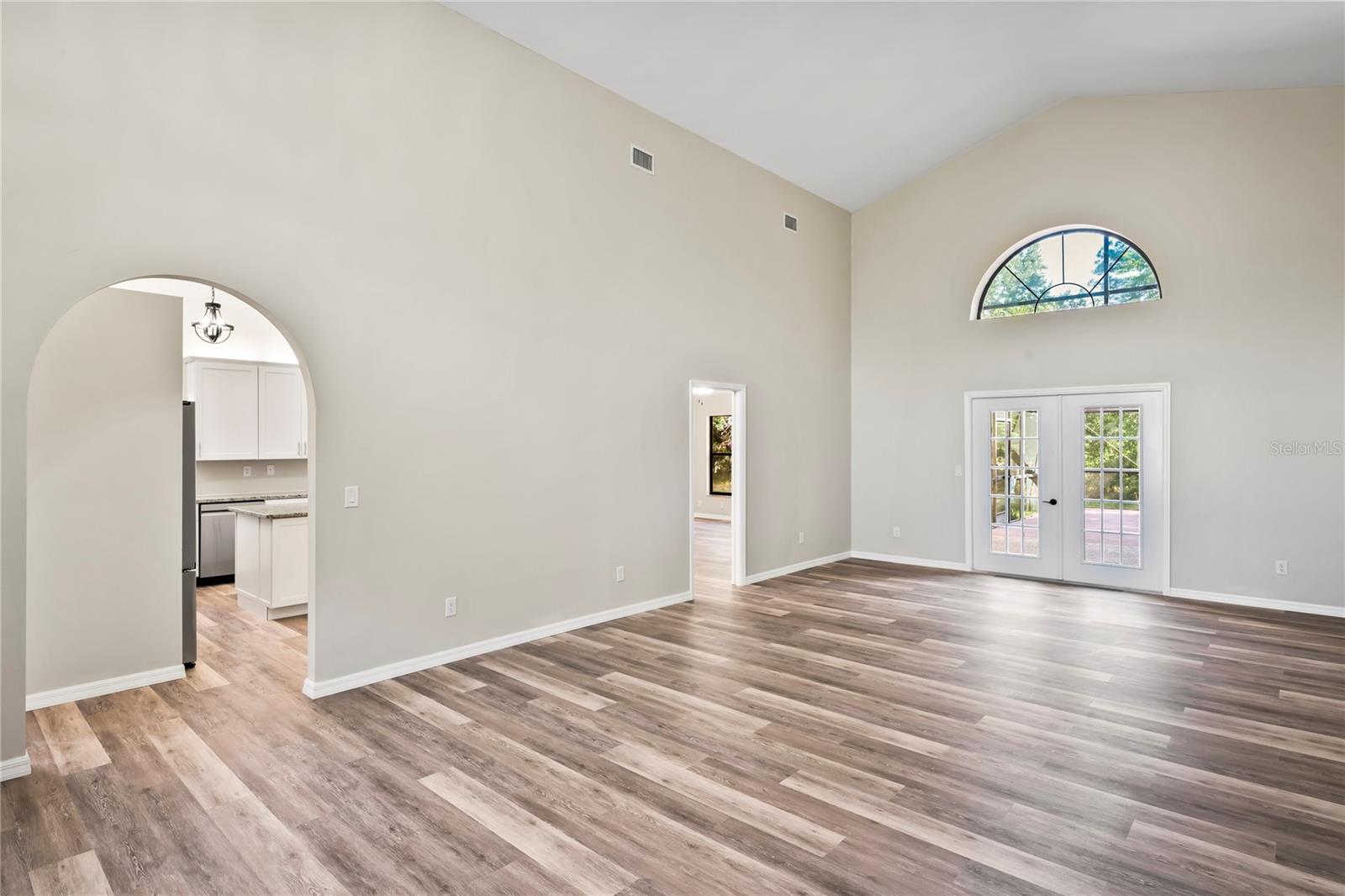 4287 SURFSIDE CIR
