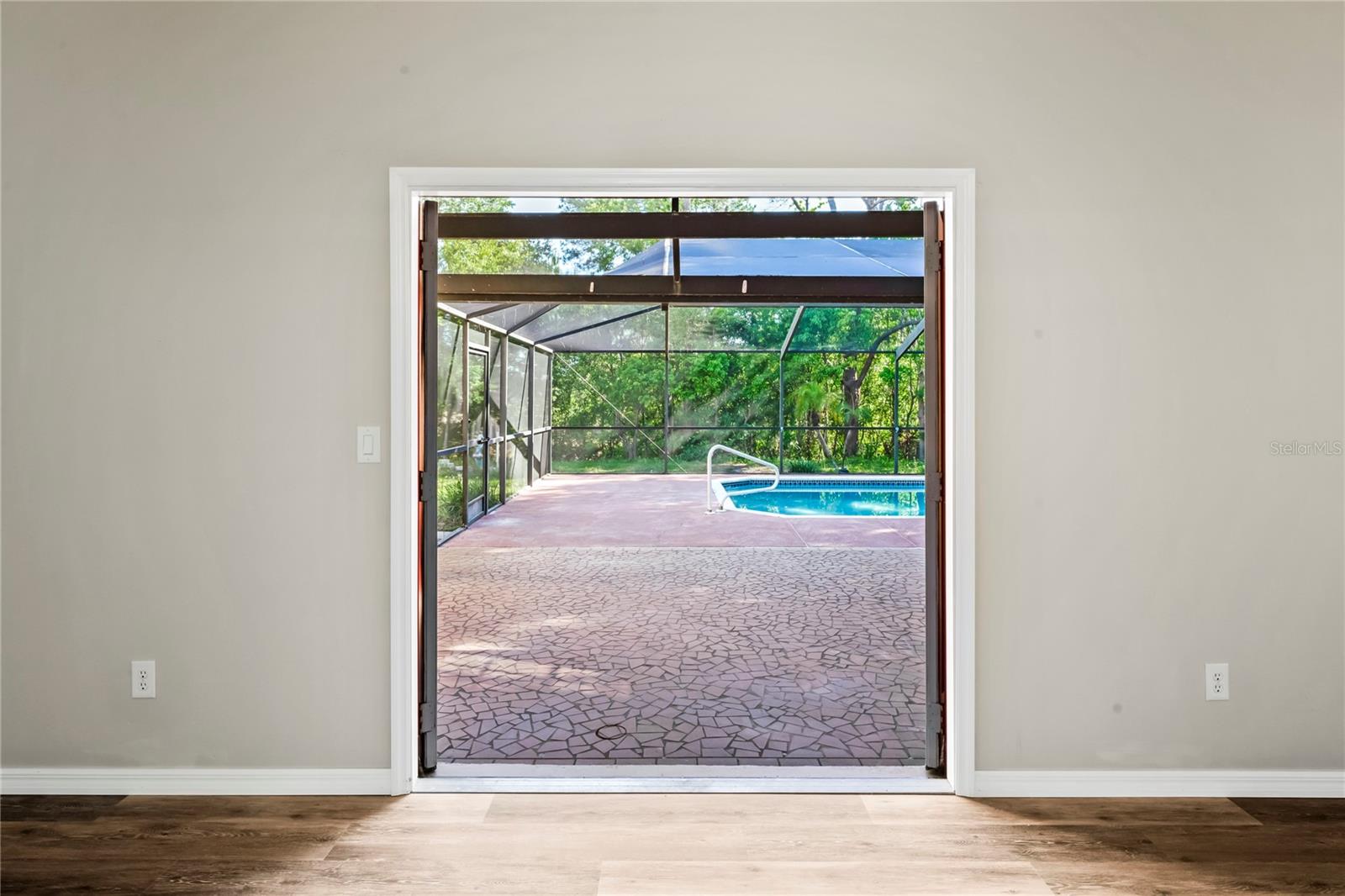 4287 SURFSIDE CIR