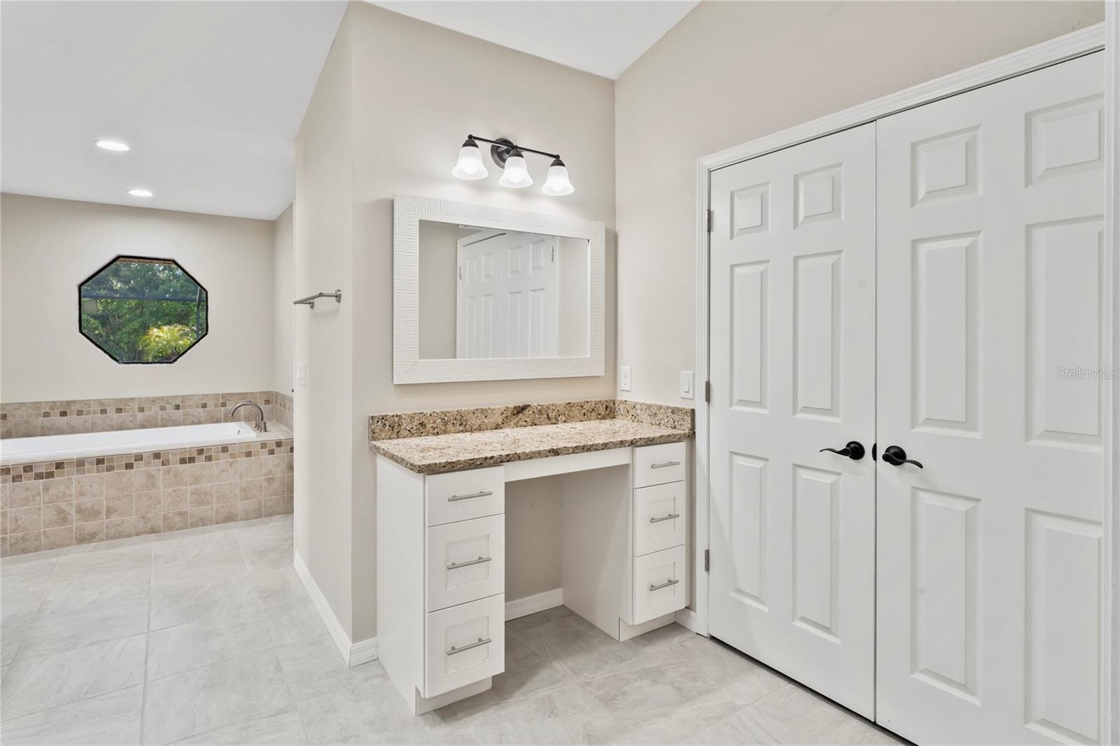 4287 SURFSIDE CIR
