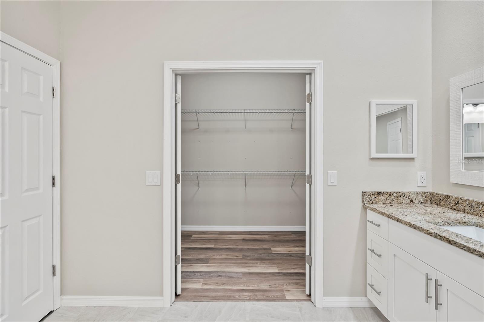 4287 SURFSIDE CIR