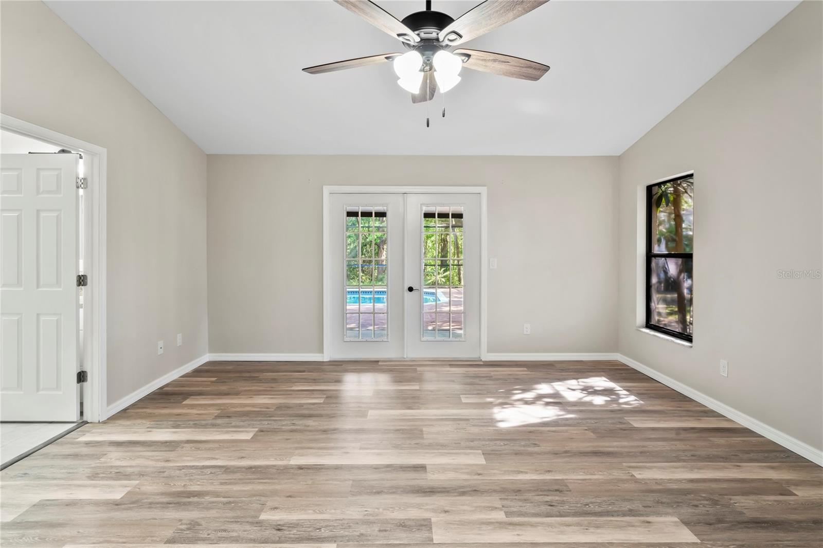 4287 SURFSIDE CIR