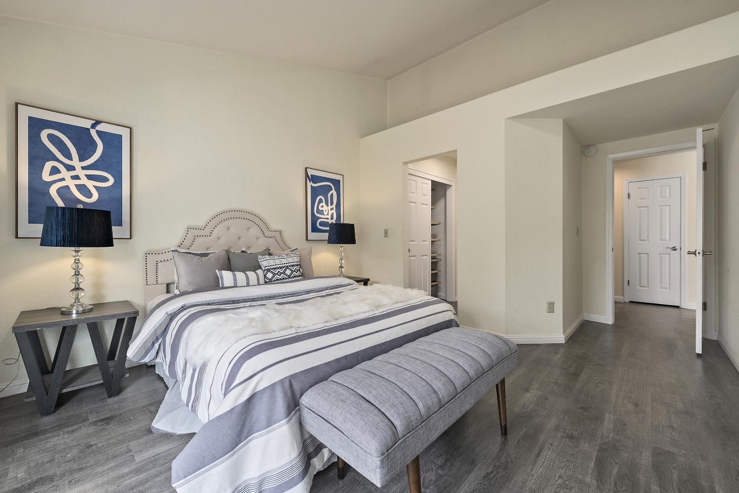 1800 Parkview Green CIR