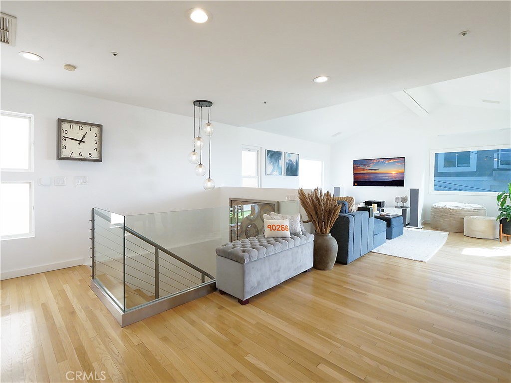 323 31st Street