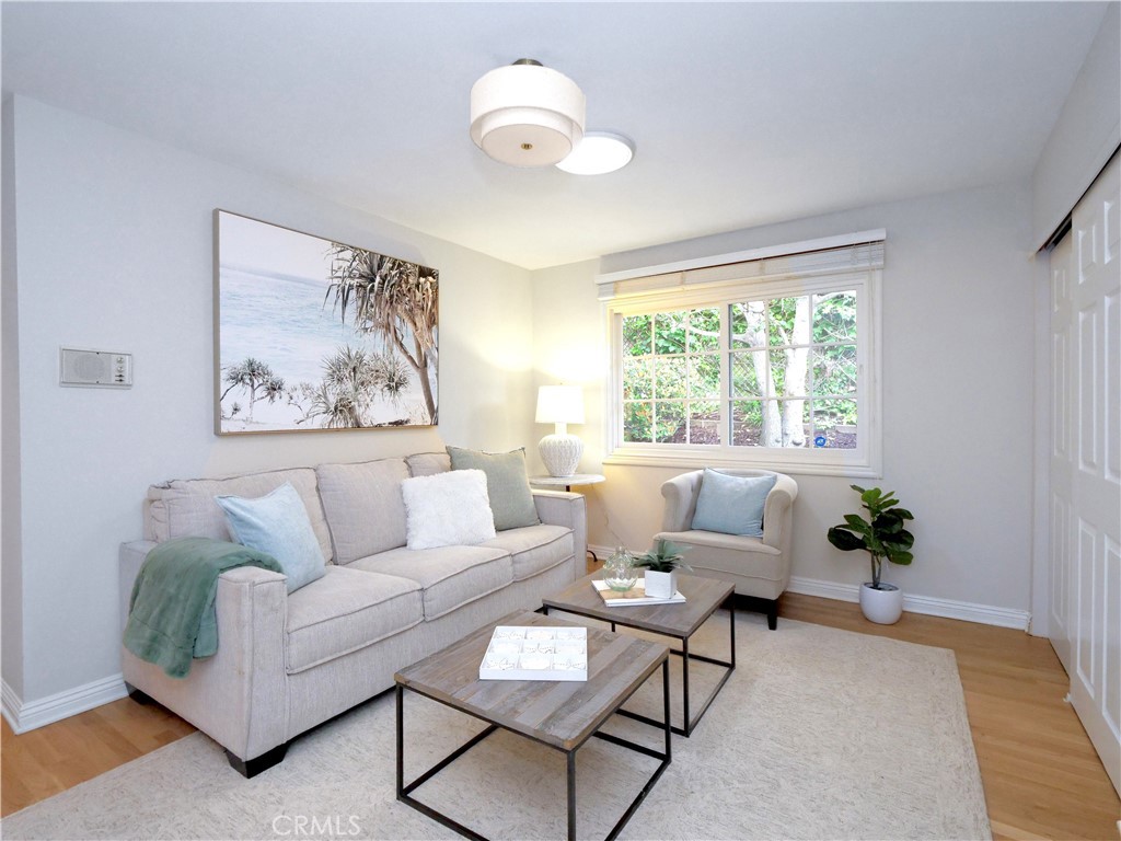 7233 Rue La Fleur