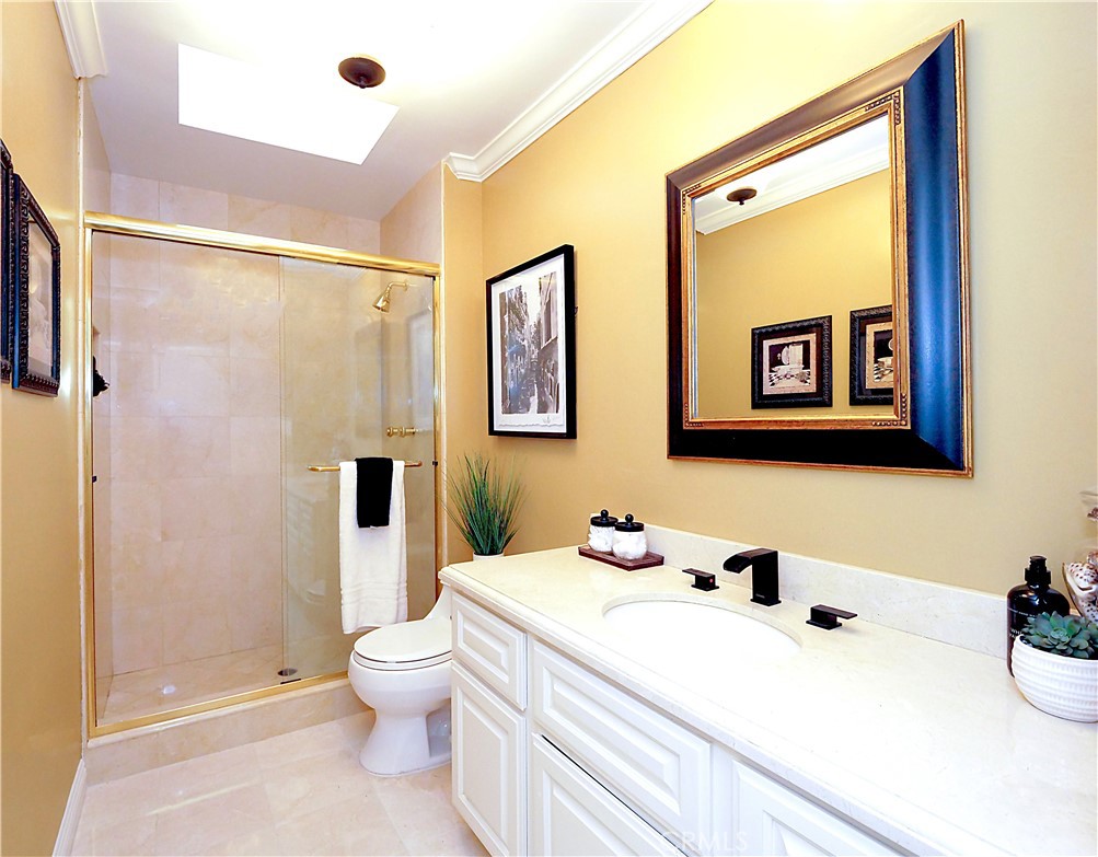 7233 Rue La Fleur