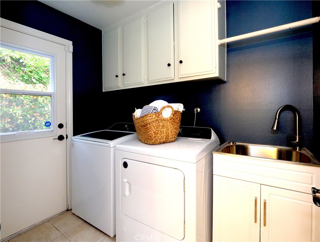 7233 Rue La Fleur