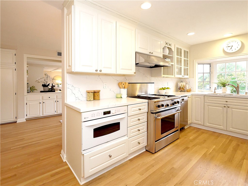 7233 Rue La Fleur