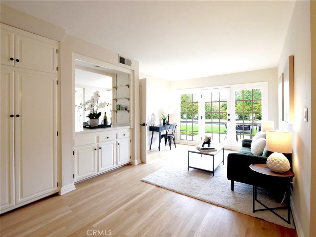 7233 Rue La Fleur