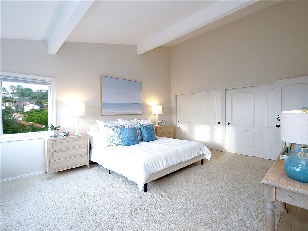 7233 Rue La Fleur