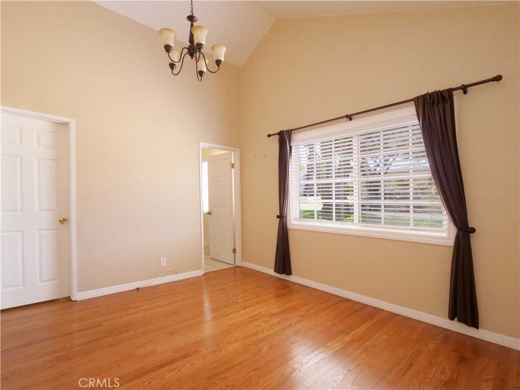 241 Paseo De Granada