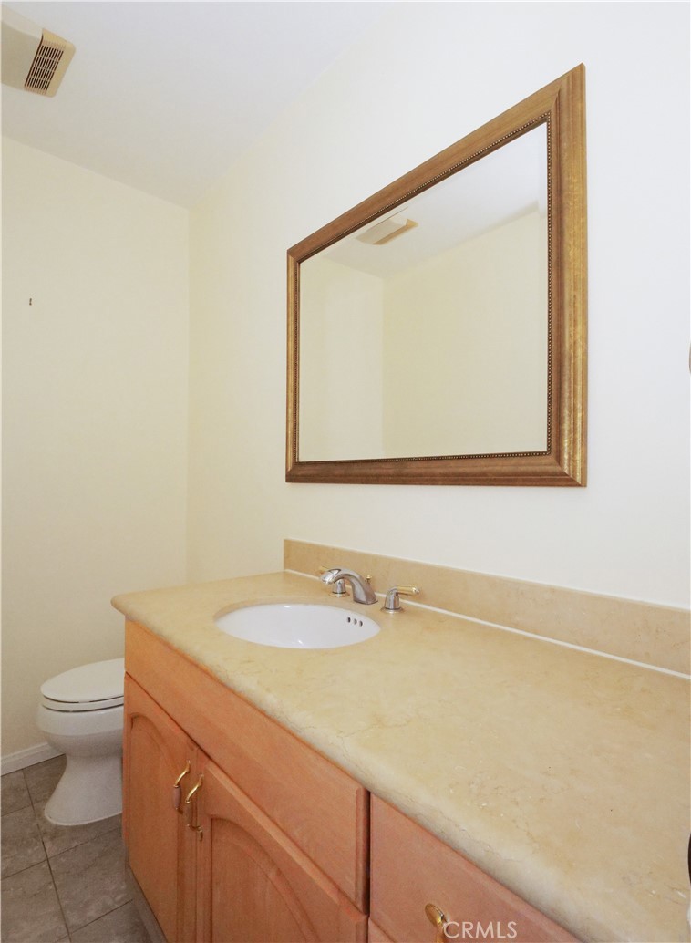 241 Paseo De Granada