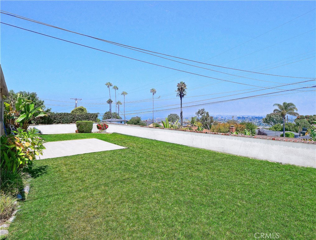 241 Paseo De Granada