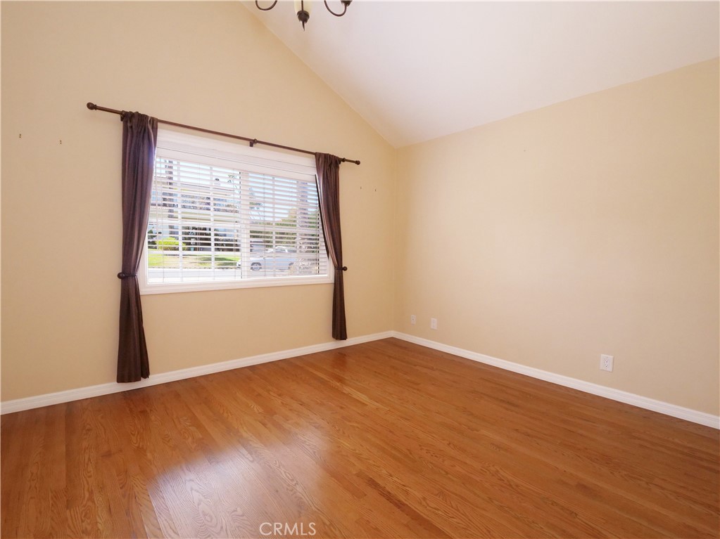 241 Paseo De Granada