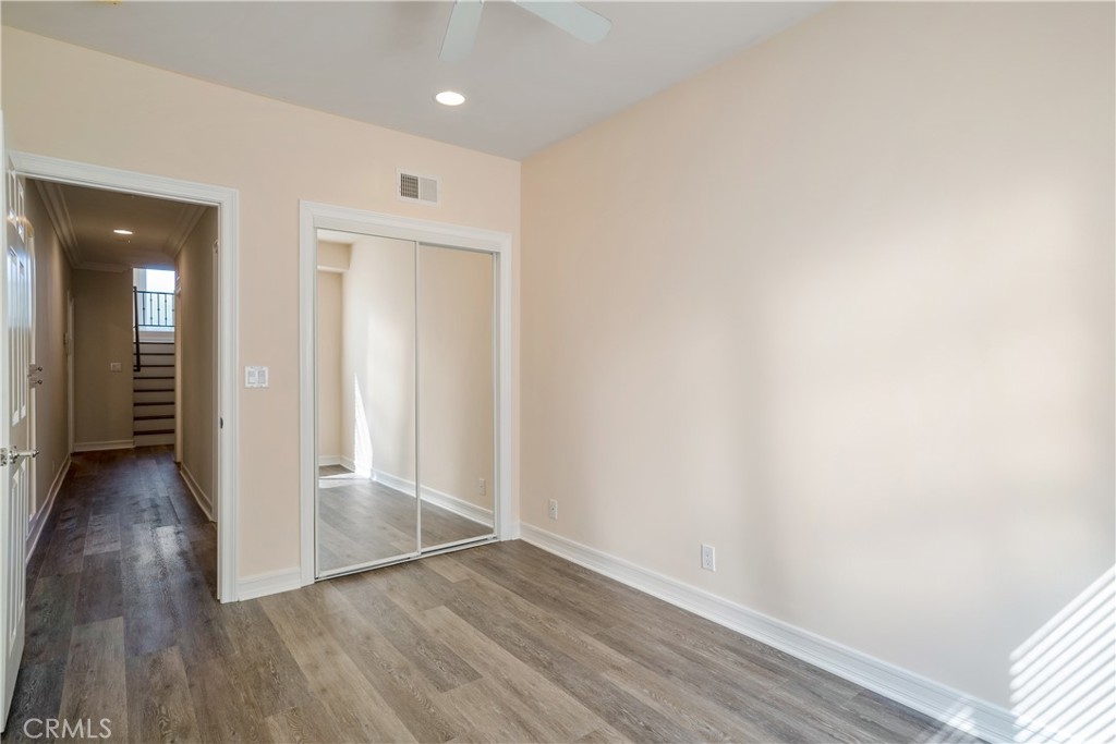 5562 W 190th Street