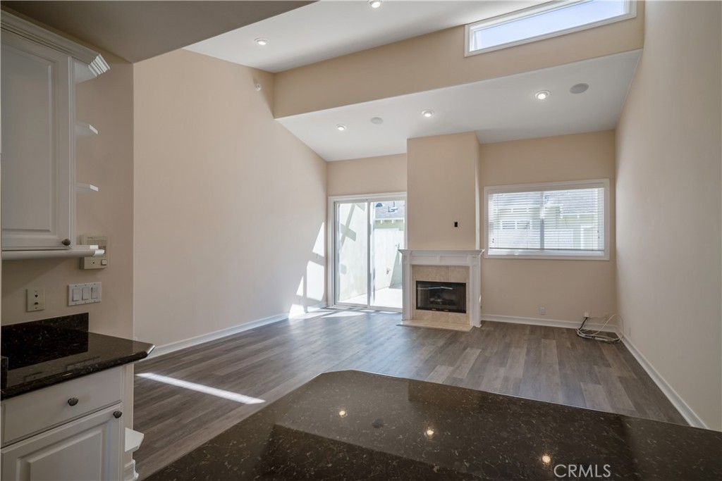 5562 W 190th Street