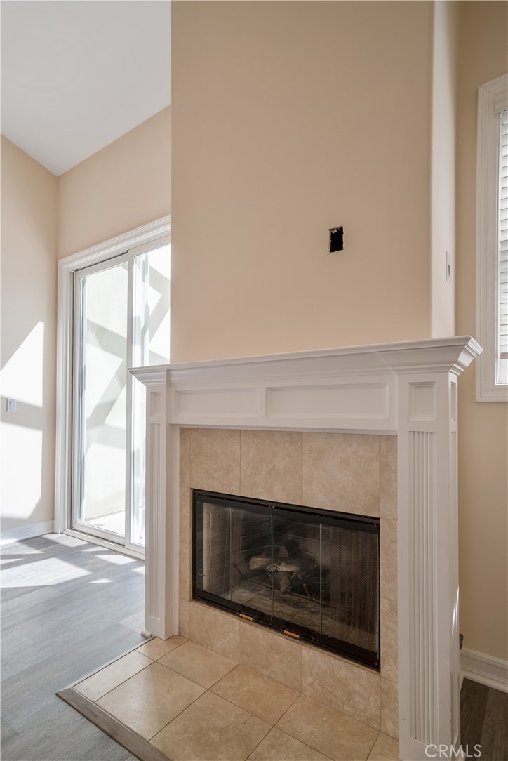 5562 W 190th Street