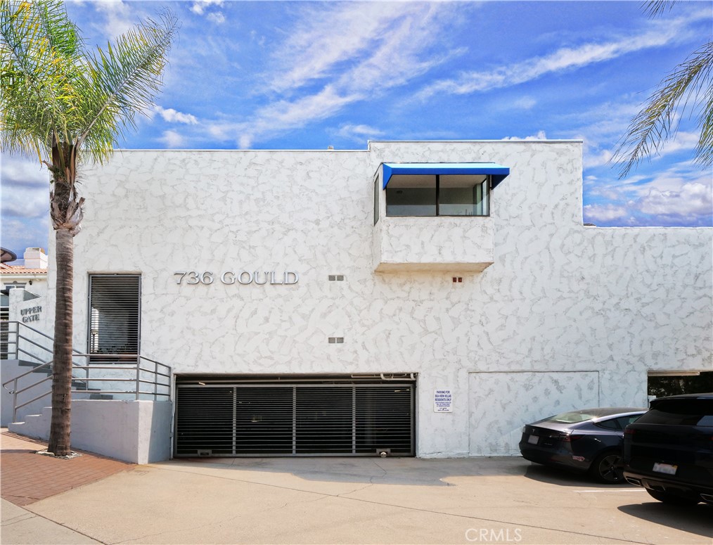 736 Gould Avenue 26