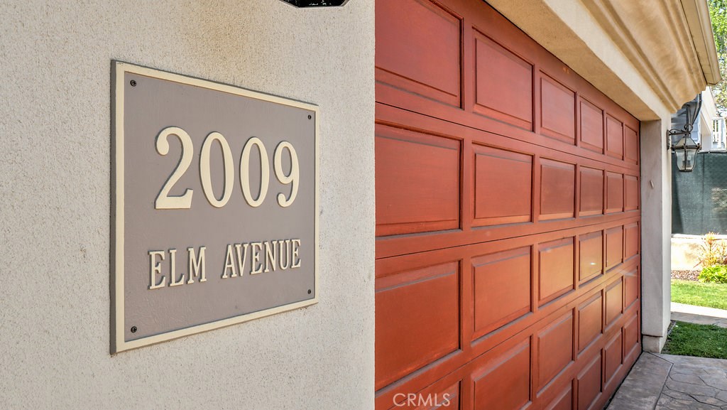 2009 Elm Avenue