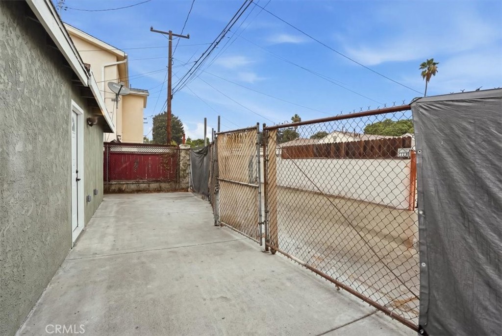 2470 Webster