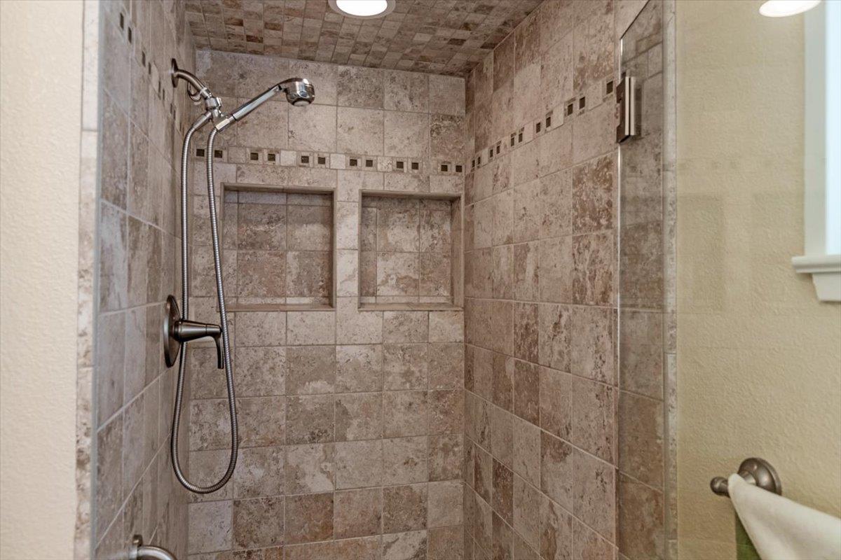 5184 Cribari Knolls