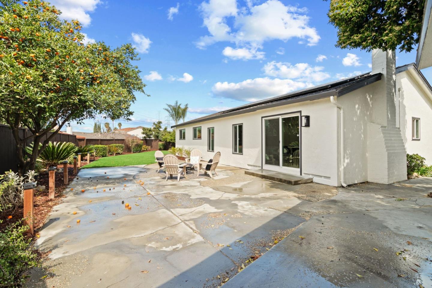 3231 Wellcroft CT