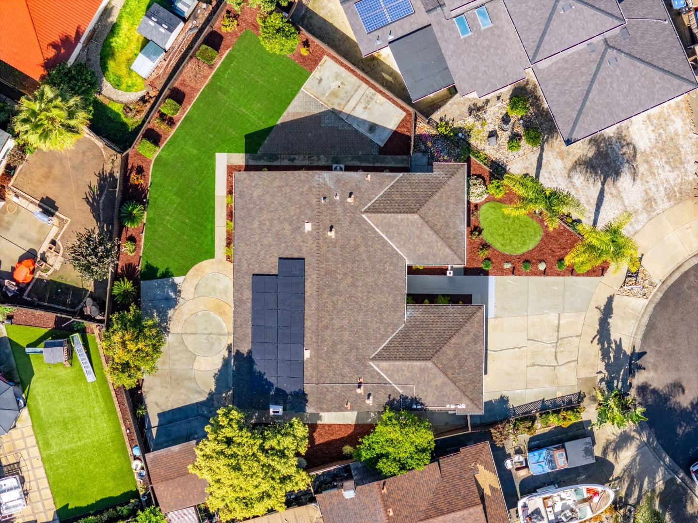 3231 Wellcroft CT