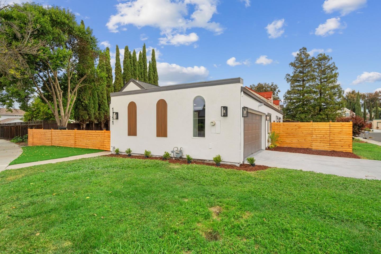 1711 Silver Meadow CT