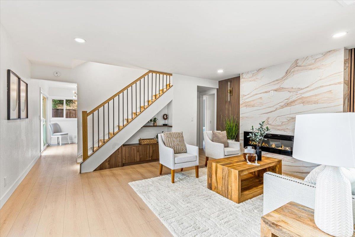 6286 Lean AVE