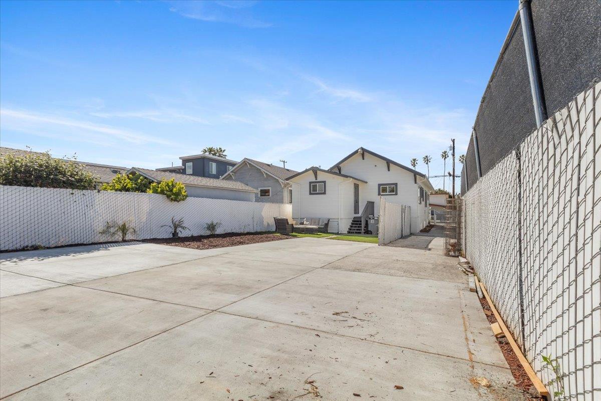 1237 Ashby Avenue