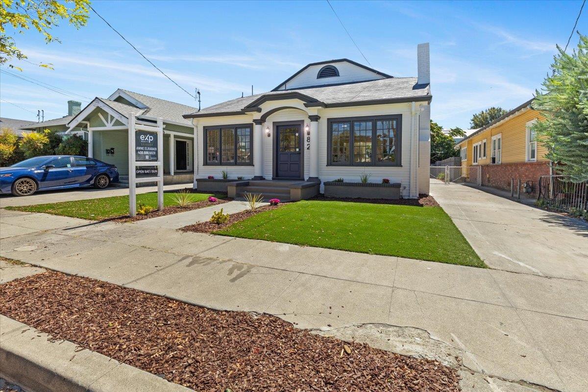 82 Hollywood Avenue