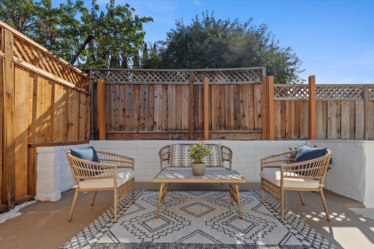 2552 Castleton Drive