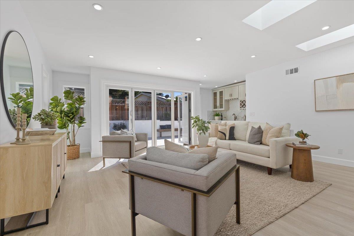 2552 Castleton Drive