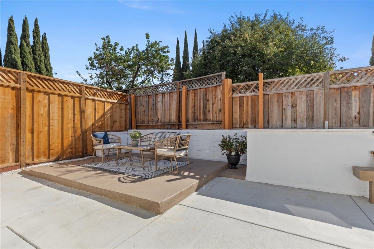 2552 Castleton Drive