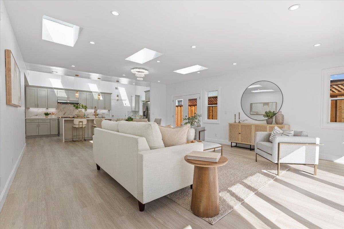 2552 Castleton Drive