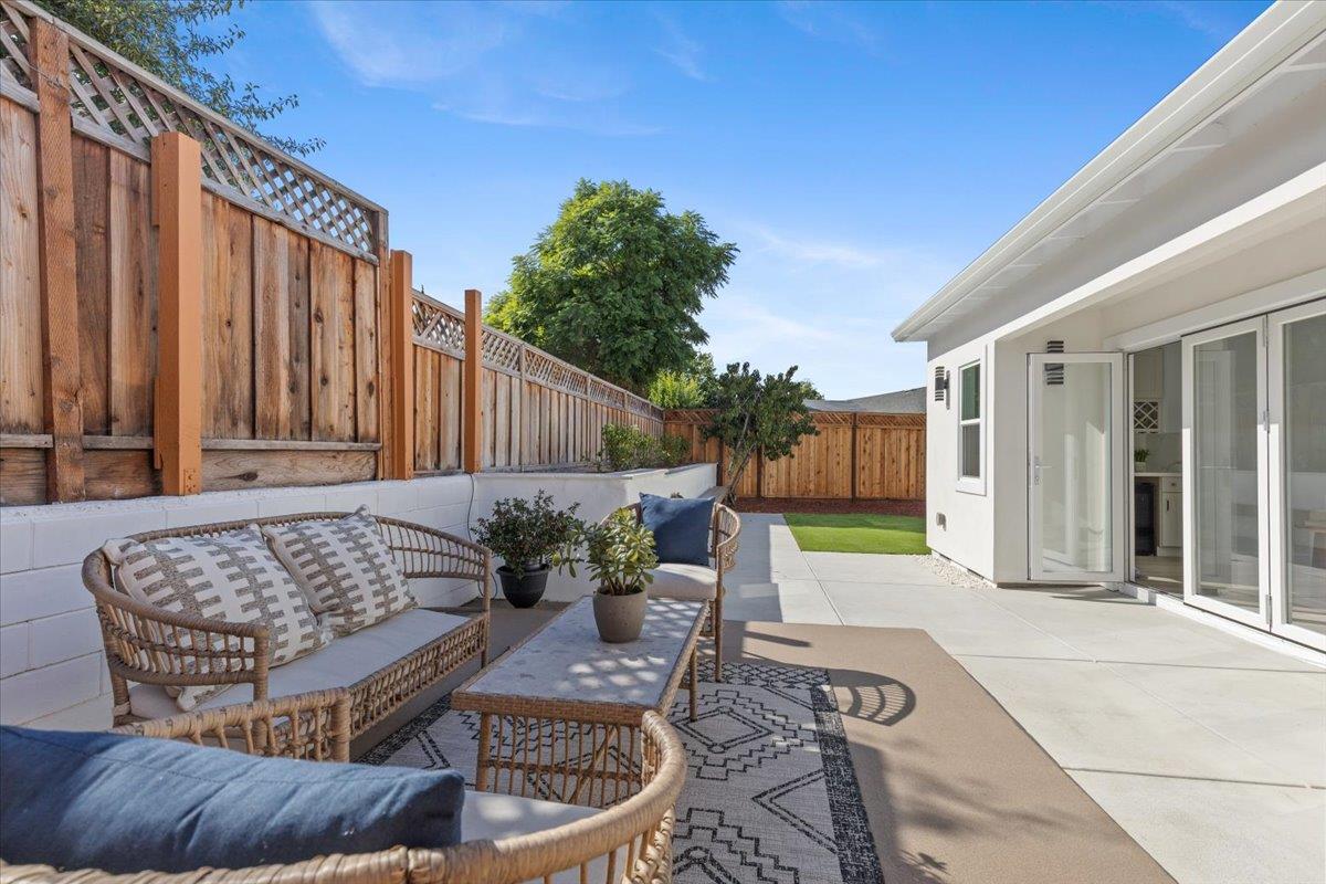 2552 Castleton Drive