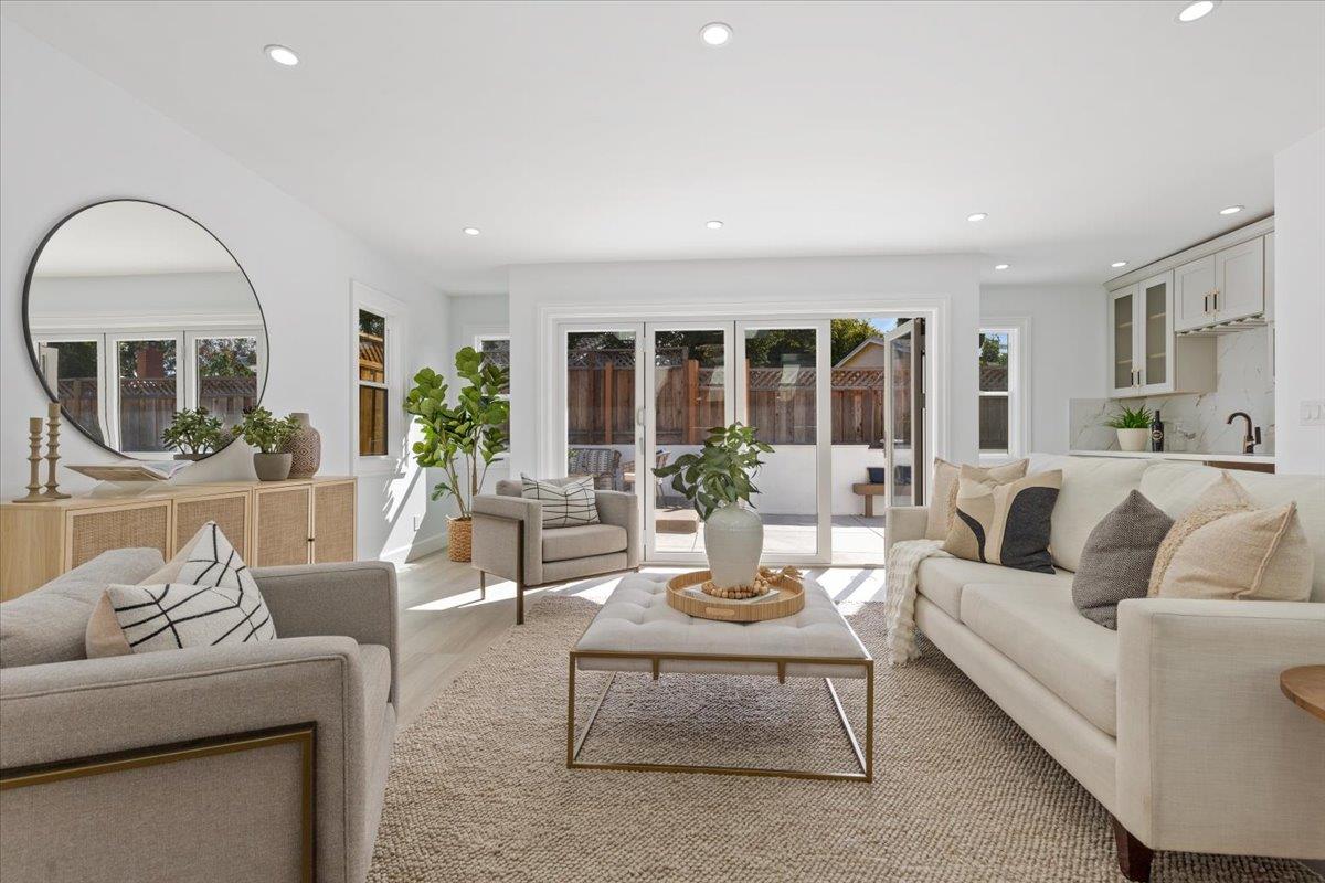 2552 Castleton Drive