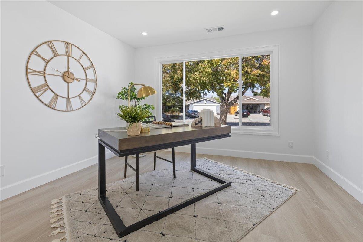 2552 Castleton Drive