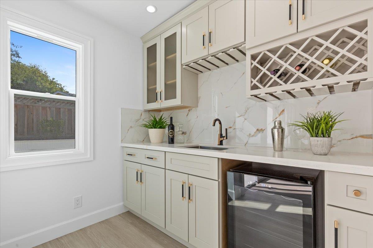 2552 Castleton Drive