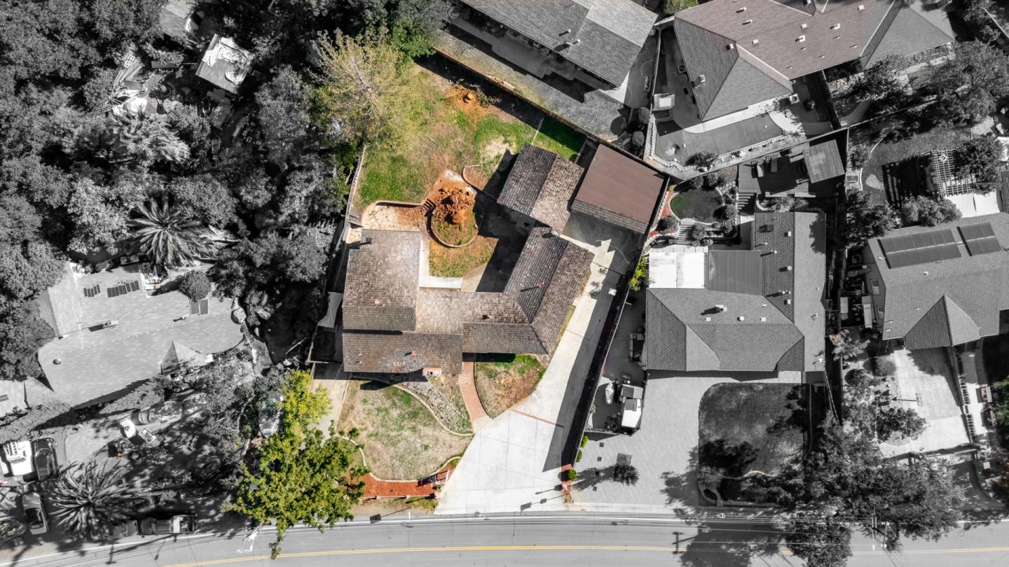 876 Dry Creek Road