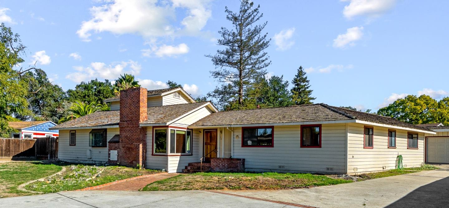 876 Dry Creek Road