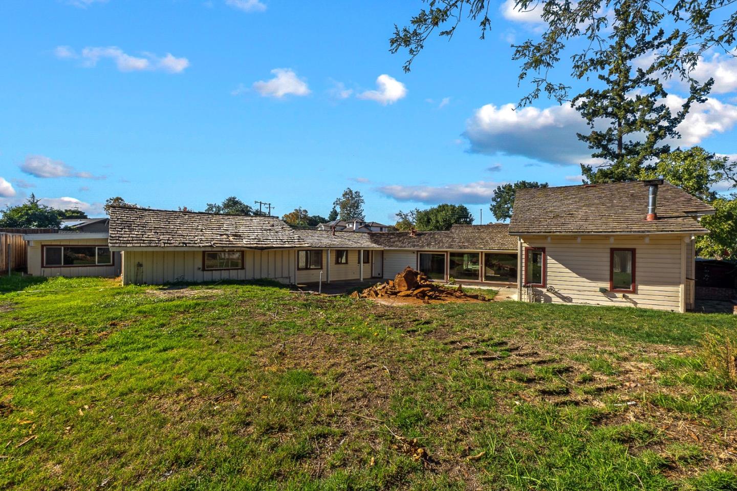 876 Dry Creek Road