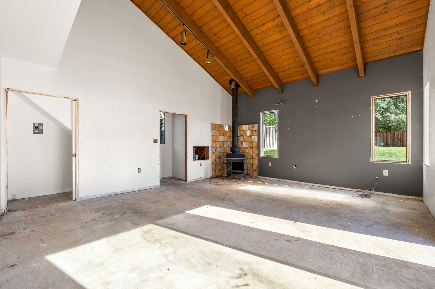 876 Dry Creek Road