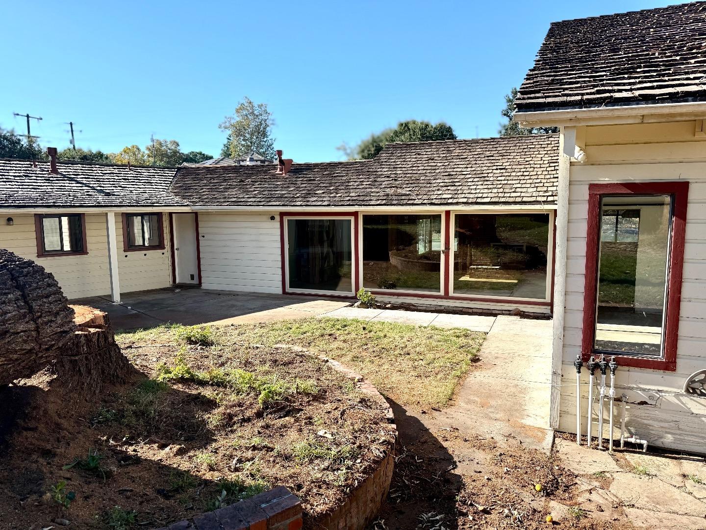 876 Dry Creek Road
