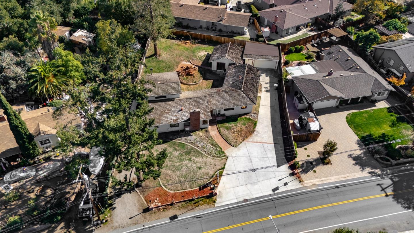 876 Dry Creek Road