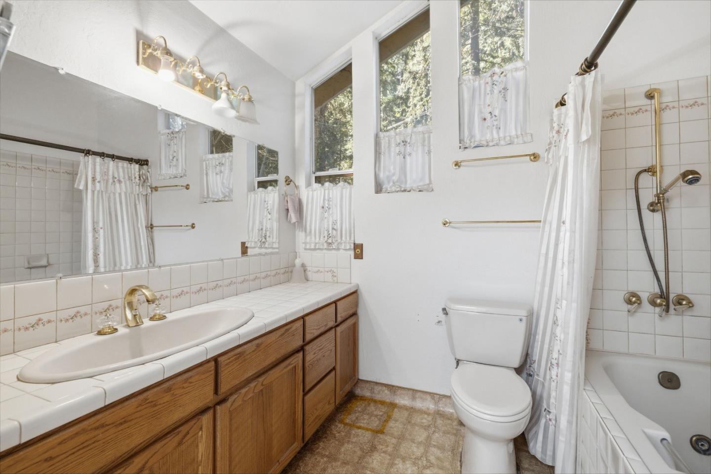 8965 Redwood Drive