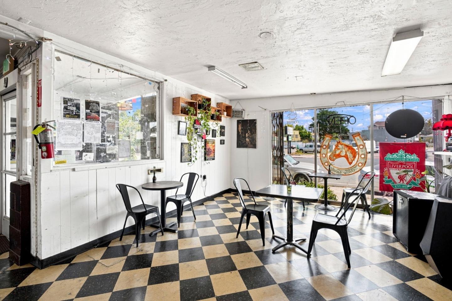 2633 San Pablo AVE