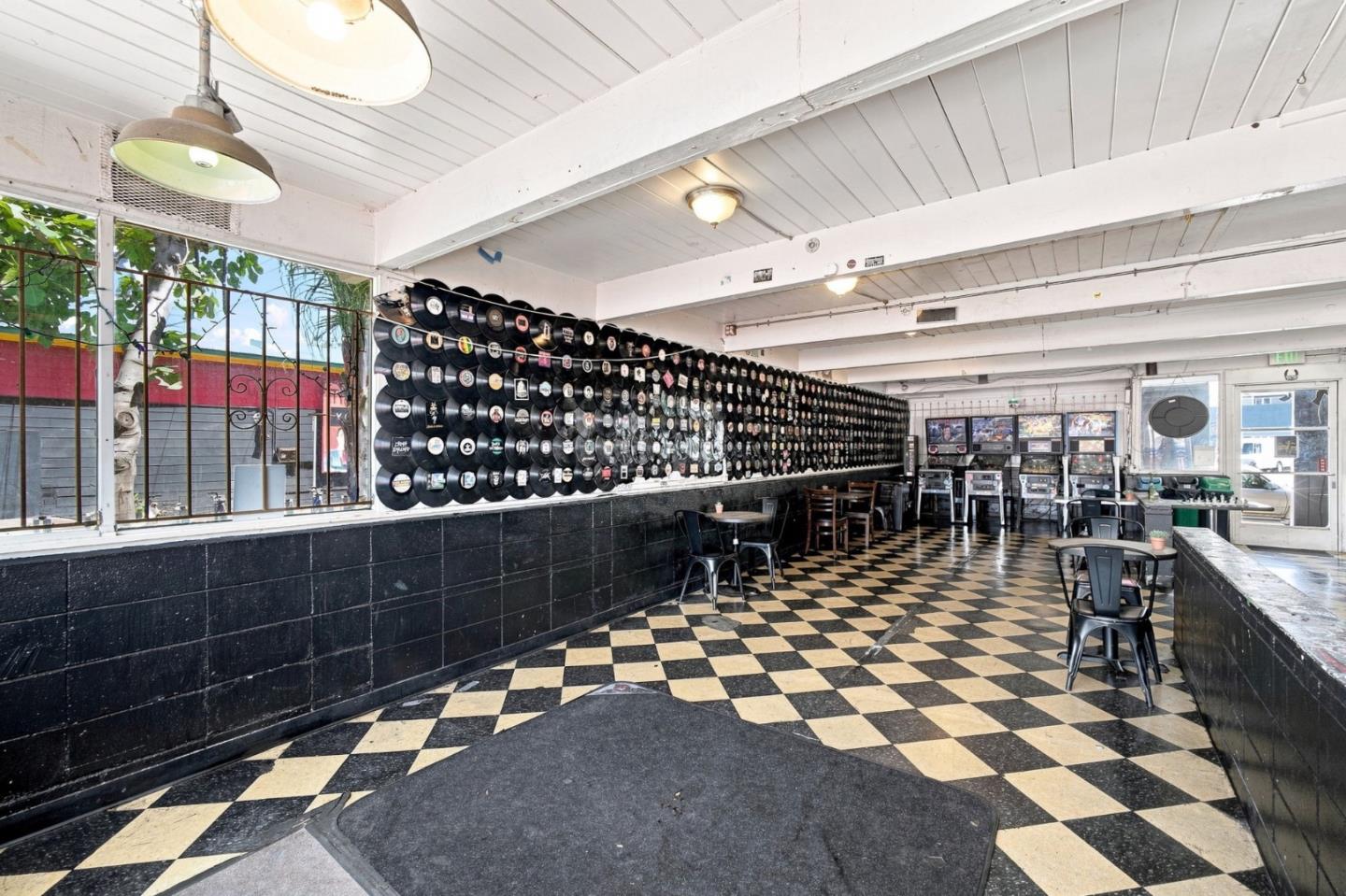 2633 San Pablo AVE