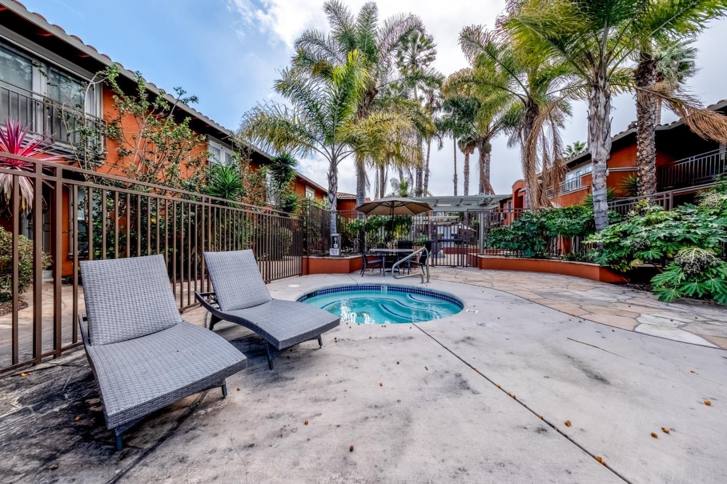 1865 Palm View PL 229